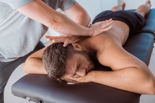how to become a sports massage therapist
